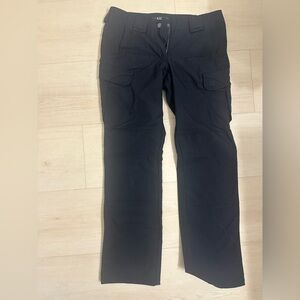 5.11 Tactical Women’s Stryke pant- navy blue